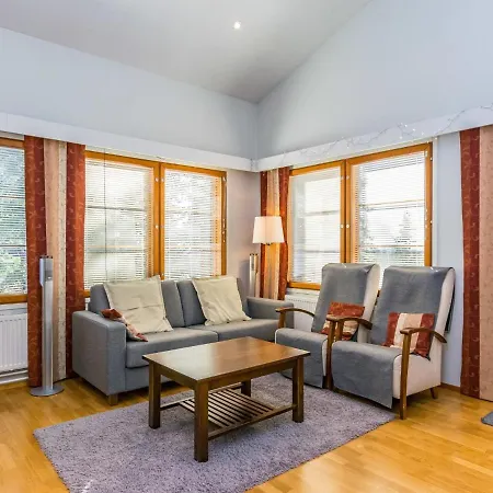 Loma-asunnot Karhunvartijan Pirtti C4 By Interhome *