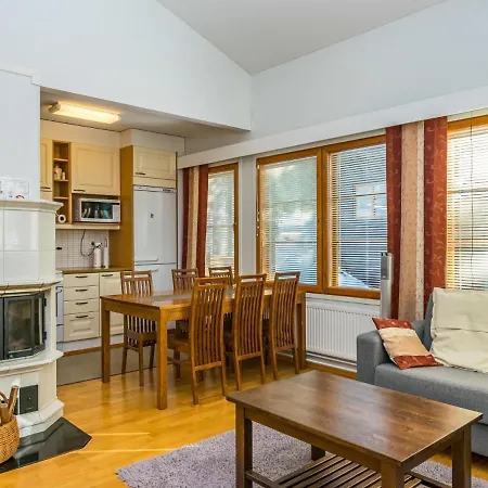 Karhunvartijan Pirtti C4 By Interhome