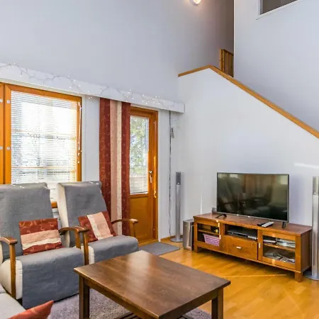 Karhunvartijan Pirtti C4 By Interhome